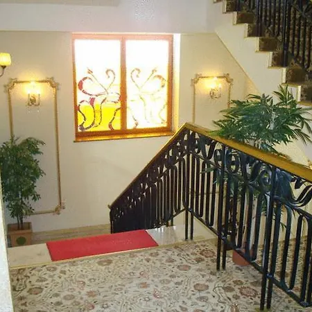 El Greco 4*